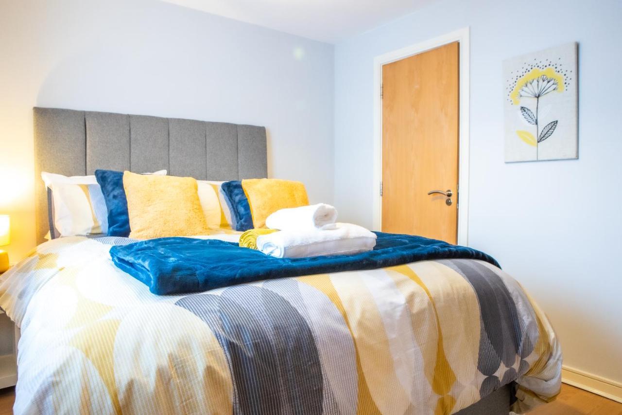 Newly Furnished Appartment Near Train Station Wolverhampton Eksteriør bilde