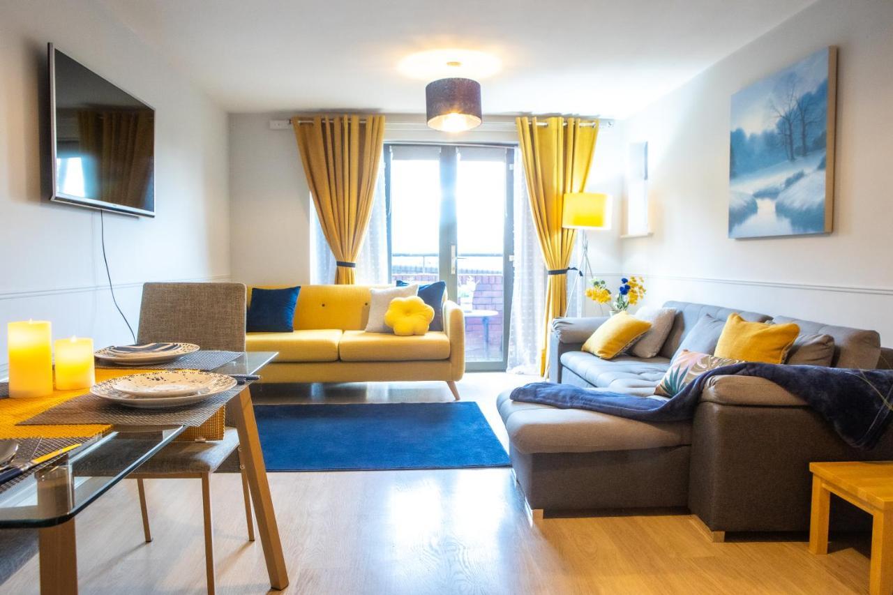 Newly Furnished Appartment Near Train Station Wolverhampton Eksteriør bilde