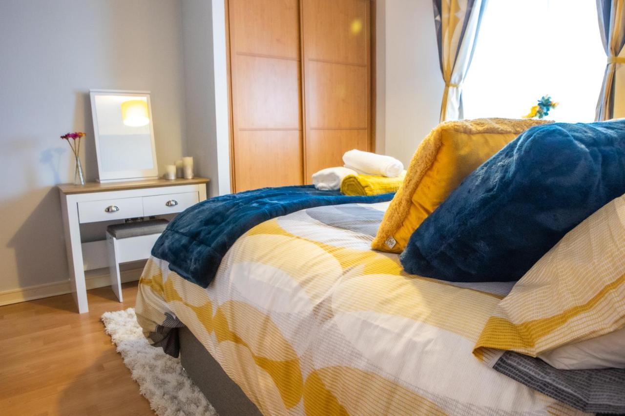 Newly Furnished Appartment Near Train Station Wolverhampton Eksteriør bilde