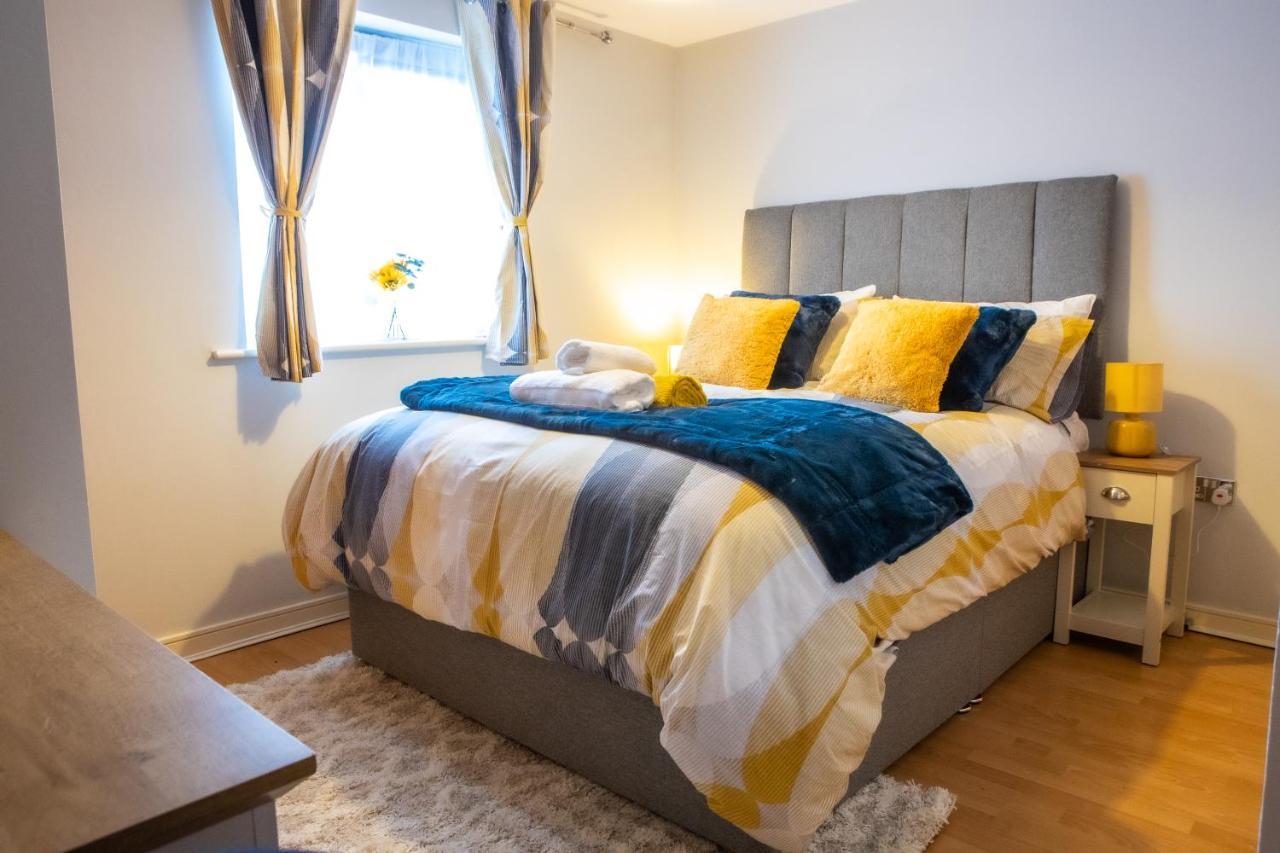 Newly Furnished Appartment Near Train Station Wolverhampton Eksteriør bilde