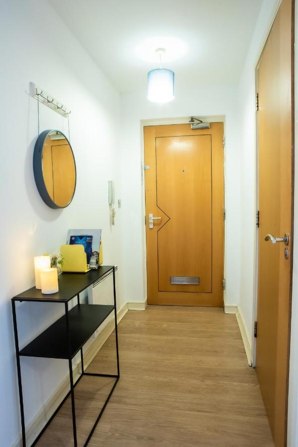 Newly Furnished Appartment Near Train Station Wolverhampton Eksteriør bilde