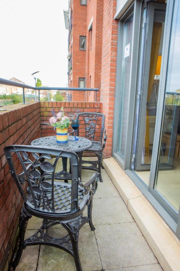 Newly Furnished Appartment Near Train Station Wolverhampton Eksteriør bilde